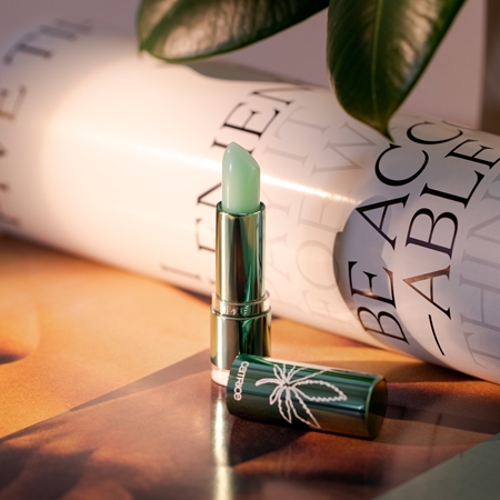 Catrice Hemp & Mint Glow балсам за устни