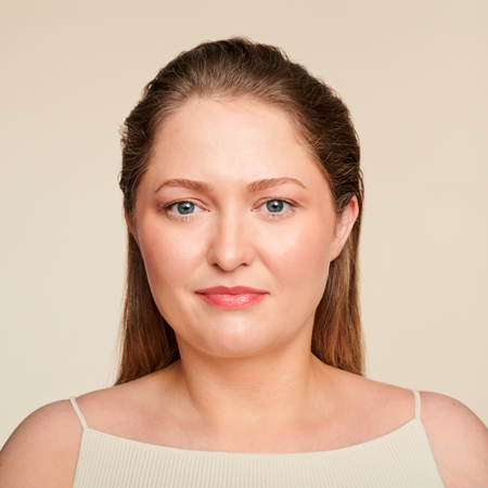 Catrice True Skin Természetes fedésű hidratáló make-up