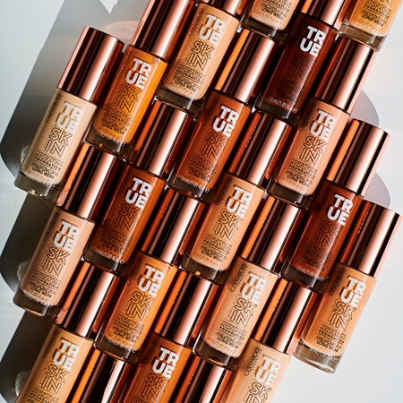 Catrice True Skin Természetes fedésű hidratáló make-up
