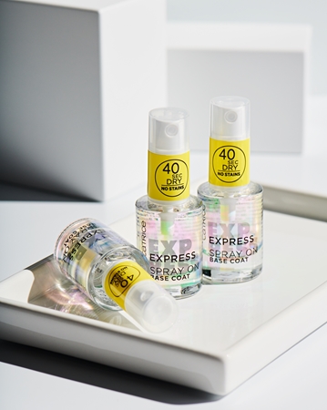 Catrice Express Spray On Primer Spray for nails