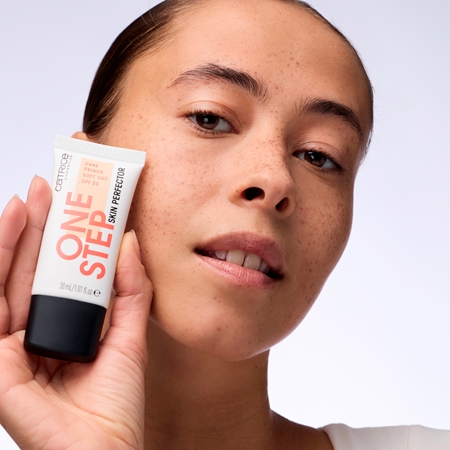Catrice One Step Skin Perfector leicht gefärbter Make-up Primer SPF 20