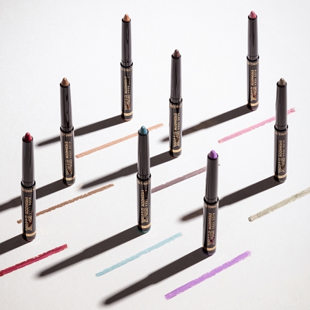 Catrice Aloe Vera Eyeshadow in a stick