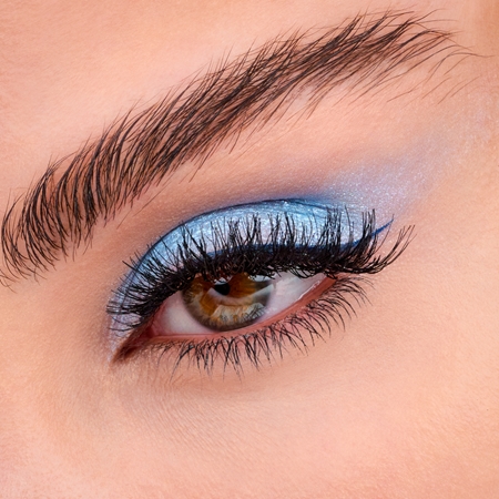 Catrice Faked künstliche Wimpern mit Klebstoff