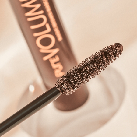 Catrice Pure Volume Magic Brown řasenka pro prodloužení, natočení a objem