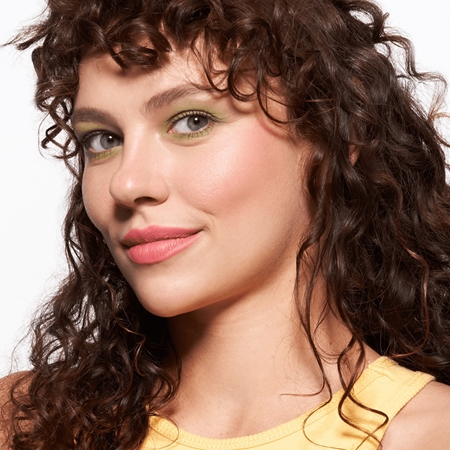 Catrice Plumping matná tužka na rty s ořezávátkem