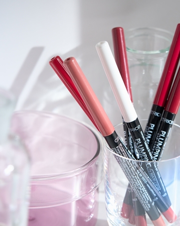 Catrice Plumping Lip Liner Matt ajakceruza hegyezővel