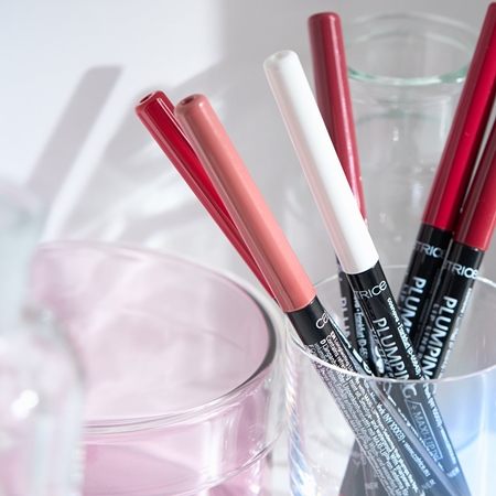 Catrice Plumping Lip Liner mat olovka za usne sa šiljilom