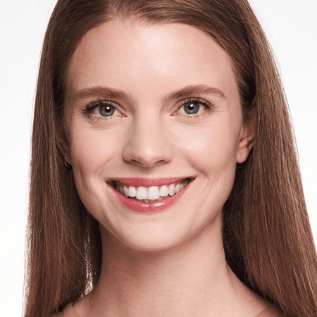 Catrice Invisible Cover Foundation Kattev vedel jumestuskreem mati efektiga
