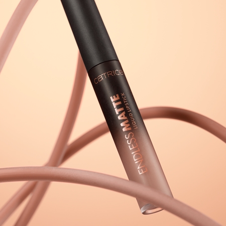 Catrice Endless Matte матова помада - крем