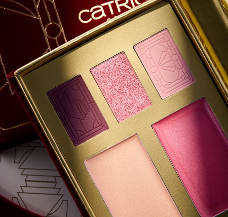 Catrice FESTIVE TREASURES мултифункционална палитра