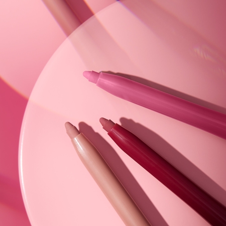 Catrice KISS & GLOW krémová ceruzka na pery so zväčšujúcim efektom