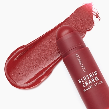 Catrice Blushin' Charm Multi Stick tvářenka s rozjasňovačem v tyčince