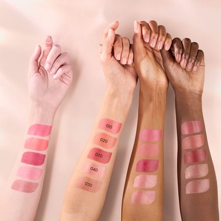 Catrice Blushin' Charm Multi Stick tvářenka s rozjasňovačem v tyčince