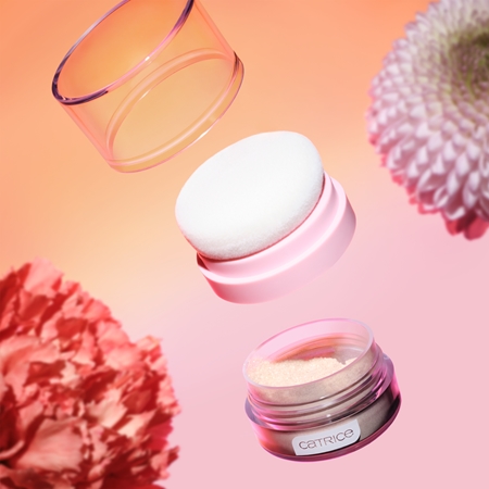 Catrice SPRING AWAKENING Pudra compacta ce ofera luminozitate cu particule stralucitoare