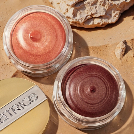 Catrice DESERT DUNE blush iluminador