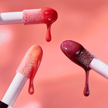 Catrice ETERNAL RED Cherry Bomb Έλαιο για τα χείλη για αύξηση του αποτελέσματος