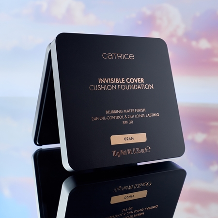 Catrice Invisible Cover Cushion Foundation ματ μεικ απ σε σφουγγαράκι SPF 30