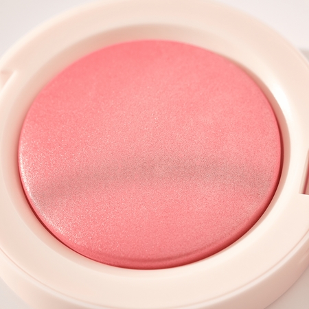 Catrice Soft Glam highlighter i rumenilo u jednom