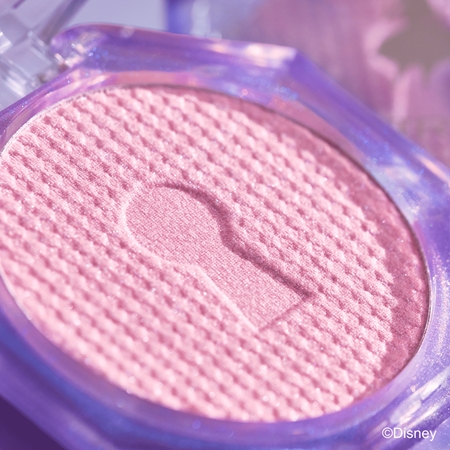 Catrice Disney Alice in Wonderland Professional Highlight Pressed Powder with multichrome effect