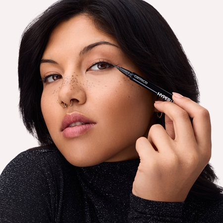 Catrice Hyper Liner Brush Eyeliner Liquid Eyeliner with a Metallic Matte Finish
