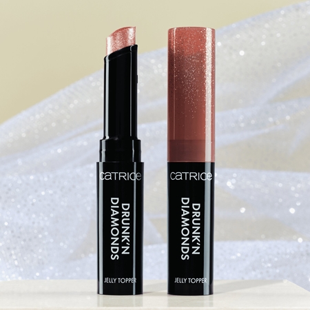 Catrice Drunk'n Diamonds Jelly Topper Creamy Eyeshadow in a pencil