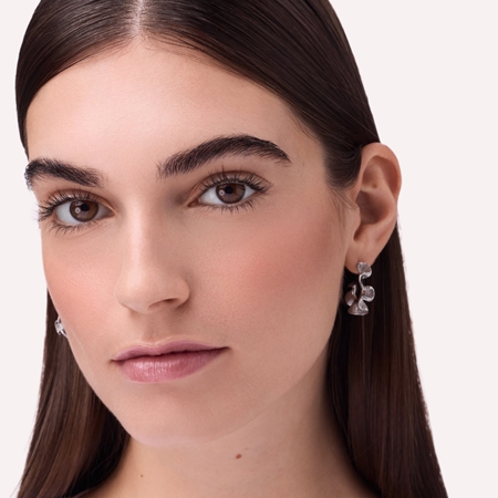 Catrice Soft Blur Powder Brush powder blusher with matt effect