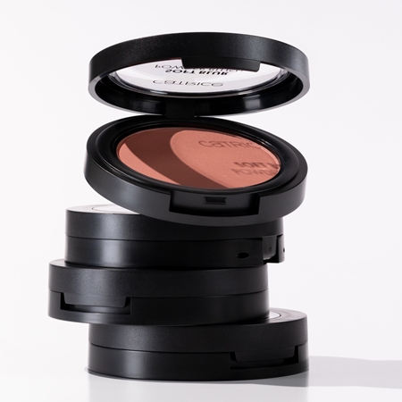 Catrice Soft Blur Powder Brush Powder Blush with matt effect
