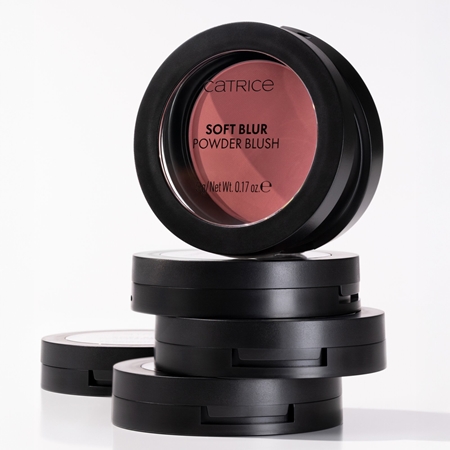 Catrice Soft Blur Powder Brush Powder Blush with matt effect