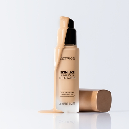 Catrice Skin Like Luminous Foundation υγρό μεικ απ για φωτεινότητα με ενυδατικό αποτέλεσμα