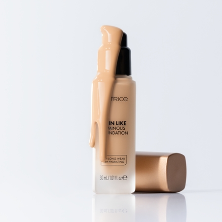 Catrice Skin Like Luminous Foundation υγρό μεικ απ για φωτεινότητα με ενυδατικό αποτέλεσμα