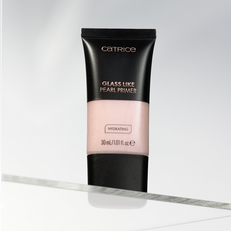 Catrice Glass Like Pearl Primer Brightening Makeup Primer with moisturising effect