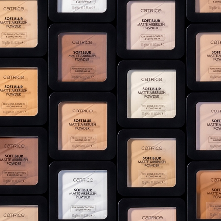 Catrice Soft Blur Matte Airbrush Powder mattifying fixing powder