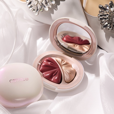 Catrice Brides & Besties rumenilo s highlighterom