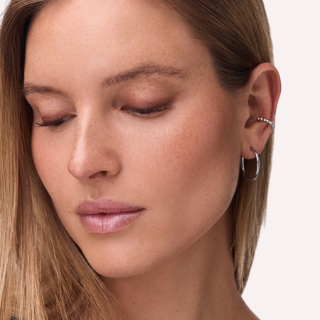 Catrice Velvet Glide μολύβι για τα μάτια με ματ αποτελέσματα