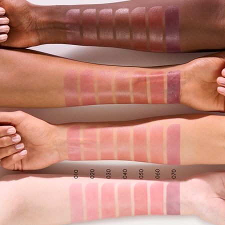 Catrice Colour Flush υγρό ρουζ με αποτέλεσμα λάμψης