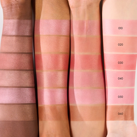 Catrice Soft Glam Rouge für strahlende Haut