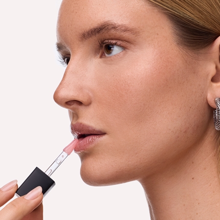 Catrice Shine Supreme olio labbra effetto nutriente