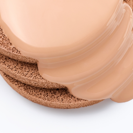 Catrice Invisible Cover Cushion Foundation Mattifying Cushion Foundation SPF 30