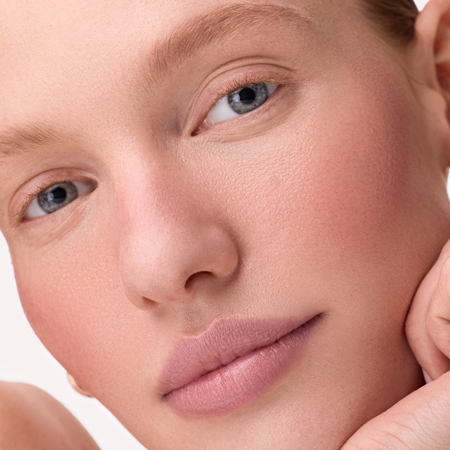 Catrice Colour Flush υγρό ρουζ με αποτέλεσμα λάμψης