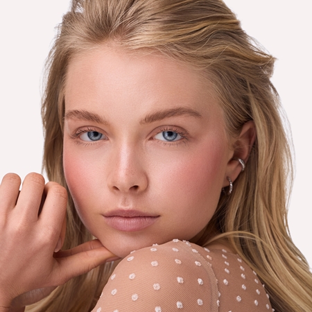 Catrice Colour Flush υγρό ρουζ με αποτέλεσμα λάμψης