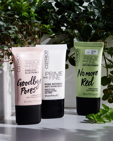 Catrice Prime And Fine base para refinar os poros