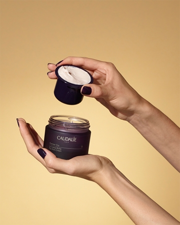 Caudalie Premier Cru La Creme Riche Rich Hydrating Cream with anti-ageing effect