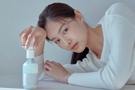 celimax Dual Barrier Gentle Cleansing Gel to soothe and strengthen sensitive skin