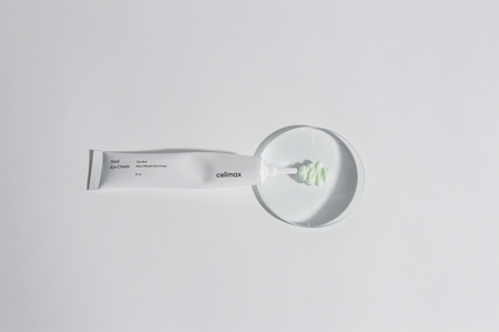 celimax The Real Noni Moisturising and Smoothing Eye Cream for wrinkles and dark circles