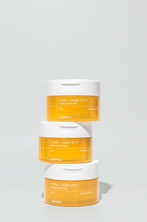 celimax Pore+Dark Spot Brightening Pad hoitavat laput kirkastamaan ja kosteuttamaan