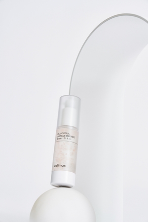 celimax Oil Control Capsule Essence essence éclaircissante pour peaux grasses et à problèmes