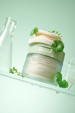 celimax Ji Woo Gae Cica BHA Blemish Toner Pad Exfoliating Pads for sensitive acne-prone skin
