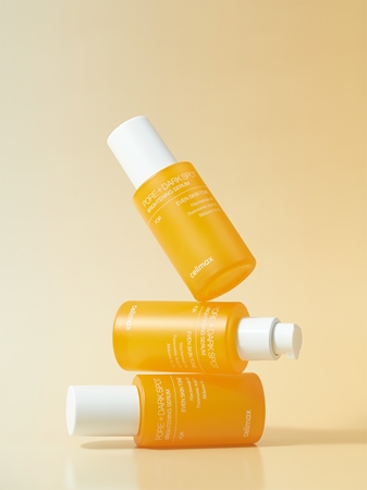 celimax Pore+Dark Spot Brightening Serum Regenerating And Brightening Serum to minimise pores
