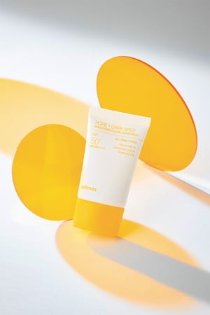 celimax Pore+Dark Spot Brightening Care Suncream Uppljusande kräm för solning SPF 50+