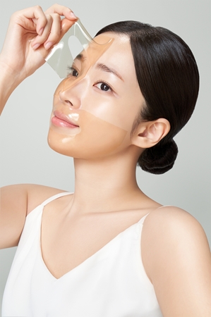 Centellian24 Madeca Lab Hyal Waterfull Glow Gel Mask Feuchtigkeitsspendende Tuchmaske mit kühlender Wirkung